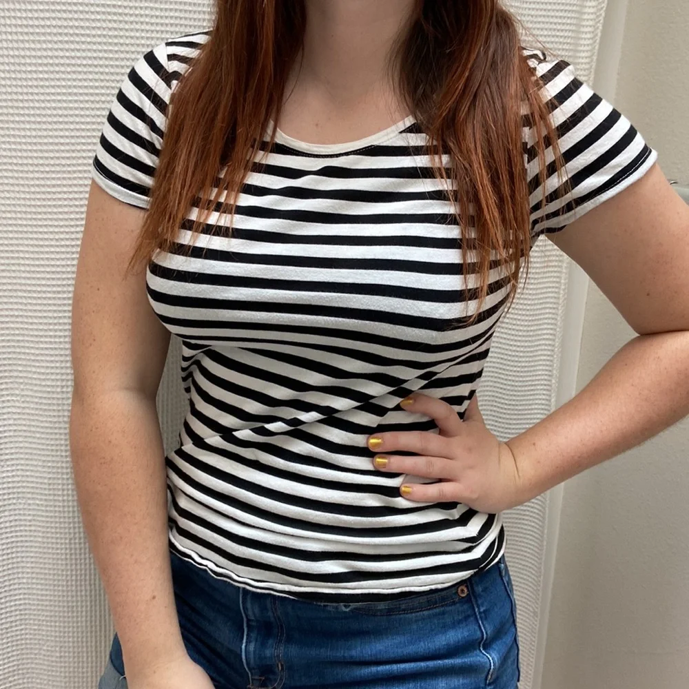 Women’s H&M Striped Black and White Sailor T-Shirt. Size Medium